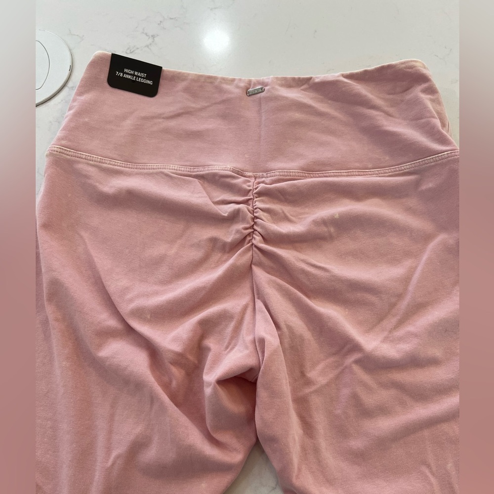 PINK Victoria's Secret Light Pink Ruched Leggings
